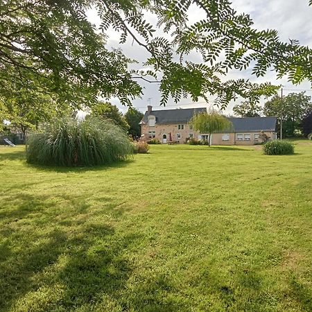 La Haye Georget Bed & Breakfast Feneu Exterior photo
